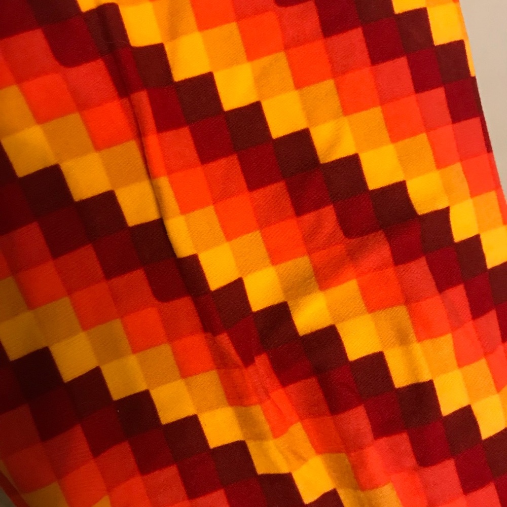 Lularoe Tall & Curvy leggings NWOT